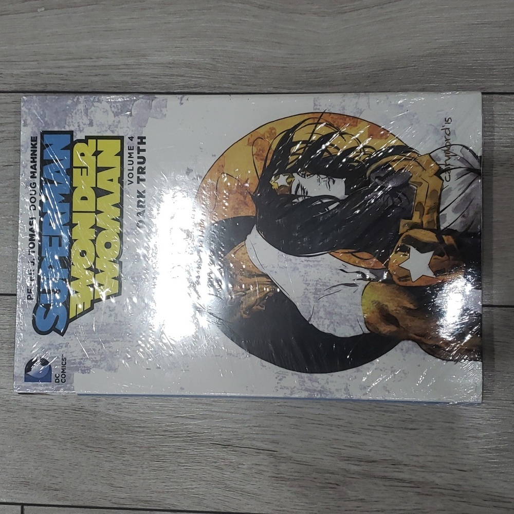 NWT Superman/Wonder Woman Vol. 4 Dark Truth
